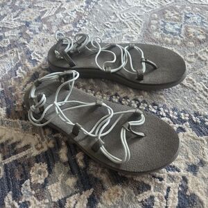 Teva Women's 10 Voya Infinity Sandal Light Blue